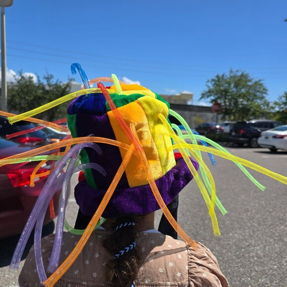 Disney Goofy Rainbow Jester crazy Hat with Colorful Light Tubes. lights untested - Picture 2 of 3